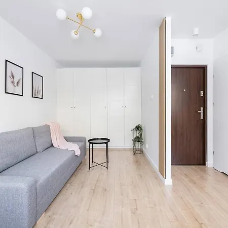 Apartment Comfy Studio - 10' Walk To The See ! Gdansk